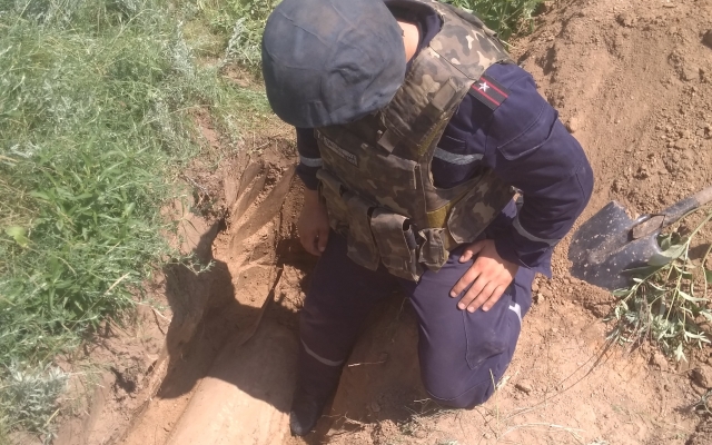 В Запорожской области обнаружили авиабомбу В Запорожской области обнаружили авиабомбу