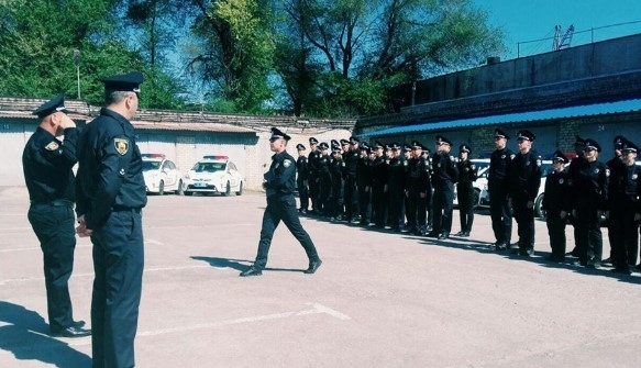 Новые патрульные полицейские приняли присягу сегодня в Запорожье (ФОТО) Фото № 0 Новые патрульные полицейские приняли присягу сегодня в Запорожье (ФОТО) Фото № 0