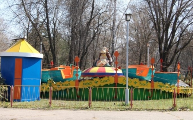 В центральном парке Запорожья можно будет бесплатно прокатиться на аттракционах Фото № 0 В центральном парке Запорожья можно будет бесплатно прокатиться на аттракционах Фото № 0