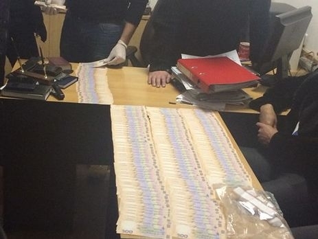Опубликовано видео задержания сотрудника ГСЧС в Запорожье Фото № 0 Опубликовано видео задержания сотрудника ГСЧС в Запорожье Фото № 0