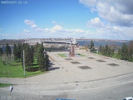 В центре Запорожья предложили создать автокинотеатр Фото № 0 В центре Запорожья предложили создать автокинотеатр Фото № 0
