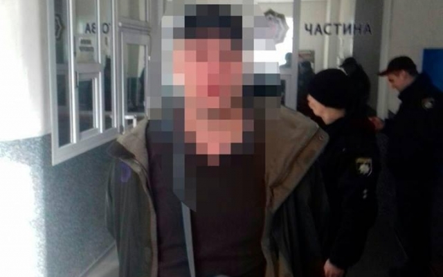 Задержан мужчина, который избил и ограбил запорожанку Фото № 1 Задержан мужчина, который избил и ограбил запорожанку Фото № 1
