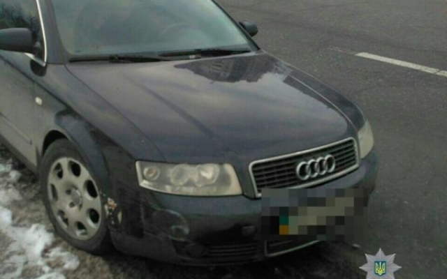 В Запорожье обнаружили Audi с перебитыми номерами Фото № 1 В Запорожье обнаружили Audi с перебитыми номерами Фото № 1