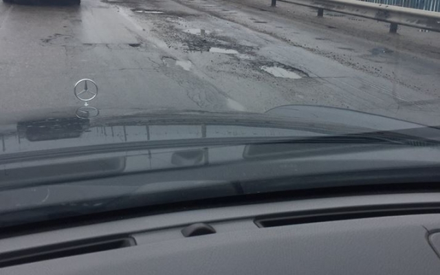 Запорожцы не могут добраться с Правого на Левый берег (ФОТО) Фото № 2 Запорожцы не могут добраться с Правого на Левый берег (ФОТО) Фото № 2