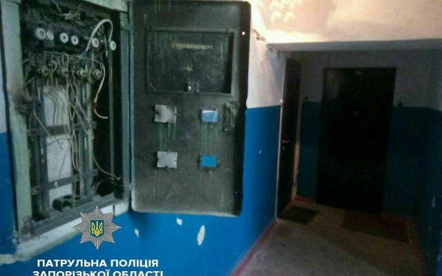 Мужчина нес по улице срезанные поблизости счетчики (ФОТО) Фото № 1 Мужчина нес по улице срезанные поблизости счетчики (ФОТО) Фото № 1