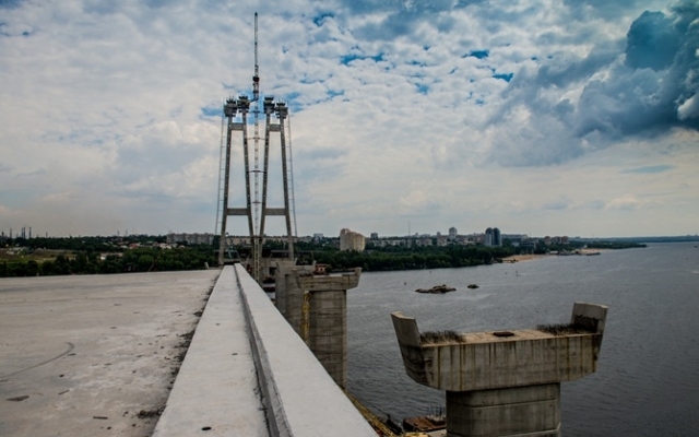 Строительство запорожских мостов обернулось уголовным делом Фото № 0 Строительство запорожских мостов обернулось уголовным делом Фото № 0