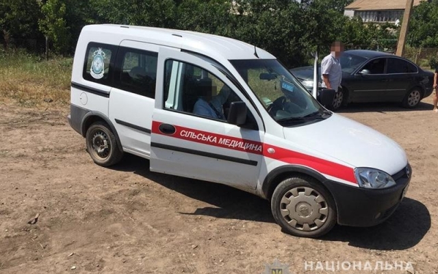 В Запорожской области неадекватный мужчина угрожал убить из винтовки мать и сотрудников В Запорожской области неадекватный мужчина угрожал убить из винтовки мать и сотрудников