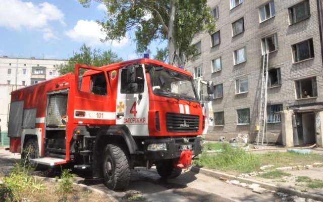 В Шевченковском районе загорелось общежитие (ФОТО) Фото № 1 В Шевченковском районе загорелось общежитие (ФОТО) Фото № 1