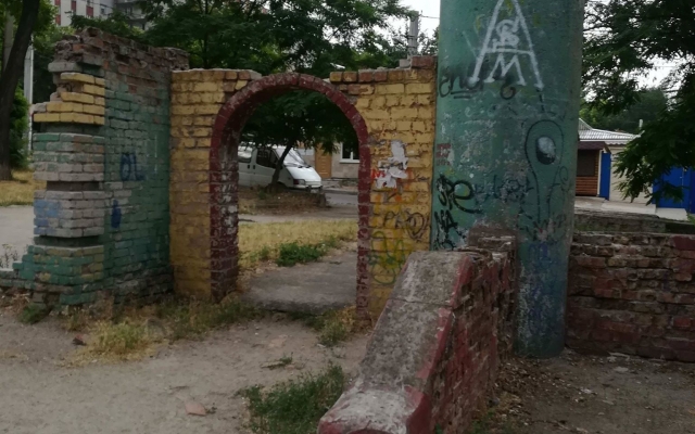 Детские площадки в Запорожье опасны для детей (ФОТО) Фото № 2 Детские площадки в Запорожье опасны для детей (ФОТО) Фото № 2