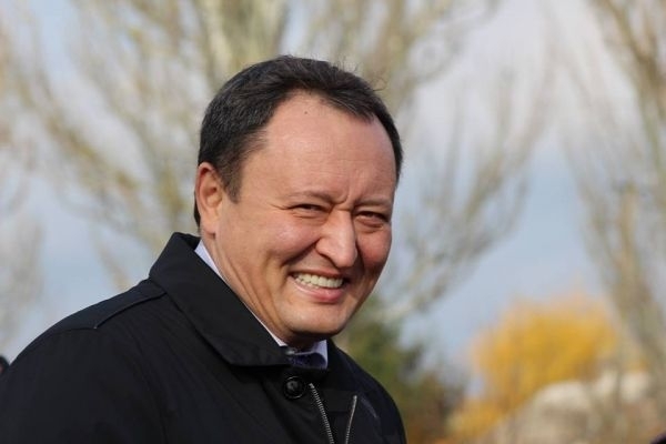 Запорожский губернатор-коррупционер стал мишенью для кремлевских приспешников Фото № 1 Запорожский губернатор-коррупционер стал мишенью для кремлевских приспешников Фото № 1