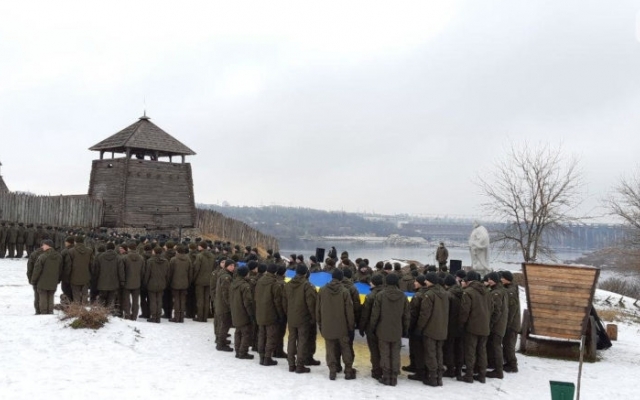 Военнослужащие организовали флешмоб в поддержку моряков (ВИДЕО) Фото № 2 Военнослужащие организовали флешмоб в поддержку моряков (ВИДЕО) Фото № 2