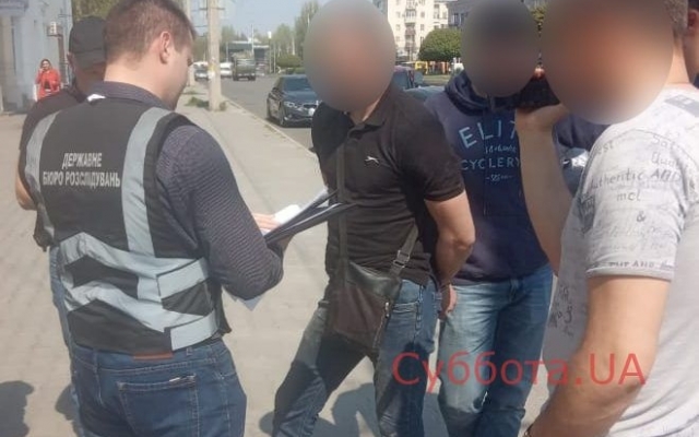 В Запорожье задержали банду вымогателей (ФОТО) Фото № 1 В Запорожье задержали банду вымогателей (ФОТО) Фото № 1