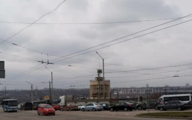 Ни дня без пробки: сегодня ДнепроГЭС снова Ни дня без пробки: сегодня ДнепроГЭС снова