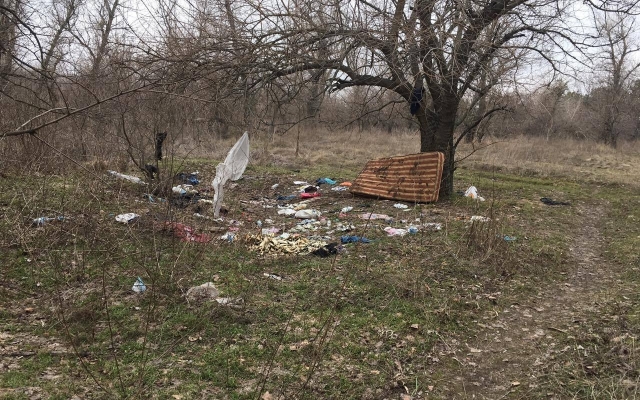 Смотрите: запорожская Хортица превращается в свалку Фото № 2 Смотрите: запорожская Хортица превращается в свалку Фото № 2