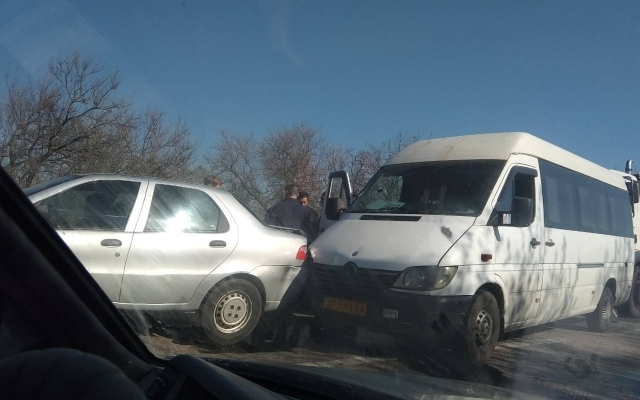 Масштабная авария под Запорожьем - движение затруднено (ФОТО) Фото № 2 Масштабная авария под Запорожьем - движение затруднено (ФОТО) Фото № 2