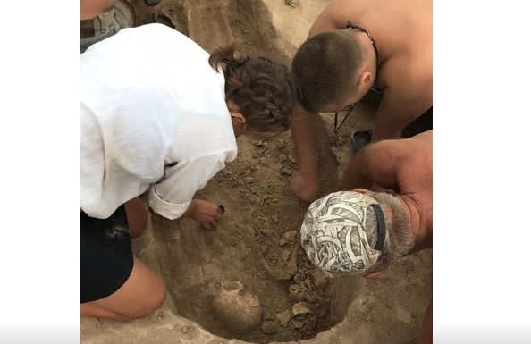 Под Запорожьем обнаружили удивительную находку (ФОТО) Фото № 2 Под Запорожьем обнаружили удивительную находку (ФОТО) Фото № 2