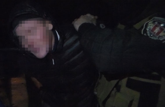 Полиция сообщает, что остановила людей с оружием в Мелитополе Фото № 0 Полиция сообщает, что остановила людей с оружием в Мелитополе Фото № 0