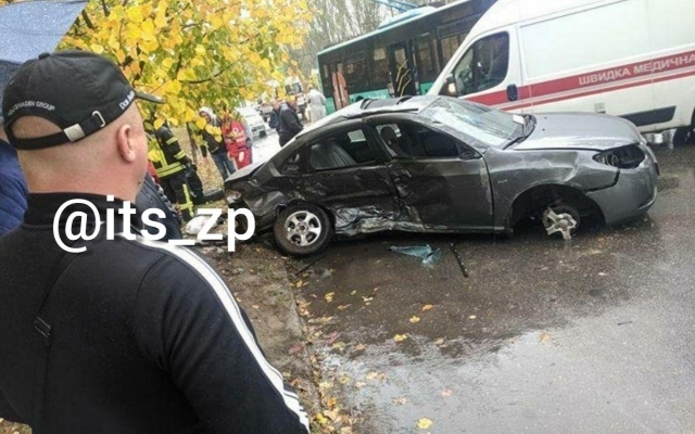В сети появился момент столкновения в ДТП с участием 15-летнего подростка (ВИДЕО) Фото № 0 В сети появился момент столкновения в ДТП с участием 15-летнего подростка (ВИДЕО) Фото № 0