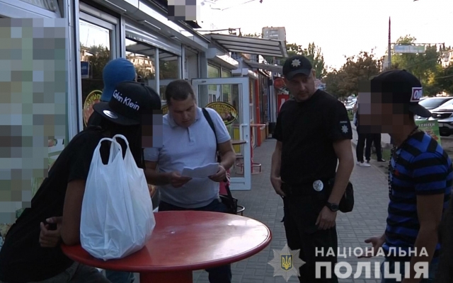 В Запорожье закрыли несколько киосков на 6-й больнице (ФОТО, ВИДЕО) Фото № 0 В Запорожье закрыли несколько киосков на 6-й больнице (ФОТО, ВИДЕО) Фото № 0