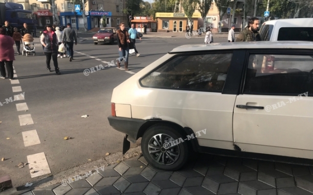 В сети в очередной раз прославили автохама (ФОТО) Фото № 0 В сети в очередной раз прославили автохама (ФОТО) Фото № 0