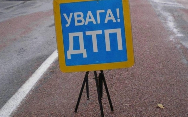 Тела погибших в аварии вырезали спасатели Фото № 0 Тела погибших в аварии вырезали спасатели Фото № 0