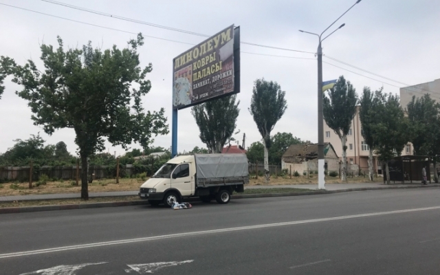 В Запорожской области предприниматель сутками охраняет свои билборды (ФОТО) Фото № 0 В Запорожской области предприниматель сутками охраняет свои билборды (ФОТО) Фото № 0