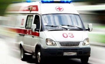 Мужчину силой сажали в карету Мужчину силой сажали в карету