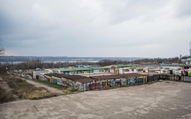 В центре Запорожья подстрелили прохожего Фото № 0 В центре Запорожья подстрелили прохожего Фото № 0