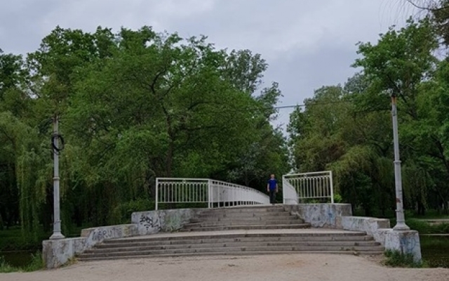Запорожцам страшно ходить по Запорожцам страшно ходить по