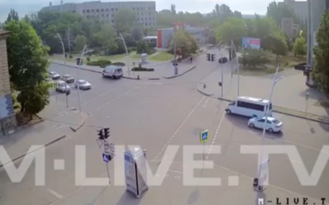 В Запорожской области в аварию попал автомобиль медиков (ВИДЕО) Фото № 0 В Запорожской области в аварию попал автомобиль медиков (ВИДЕО) Фото № 0