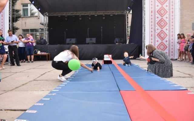 Младенцы в Запорожской области устроили «BABY cross» (ФОТО) Фото № 0 Младенцы в Запорожской области устроили «BABY cross» (ФОТО) Фото № 0