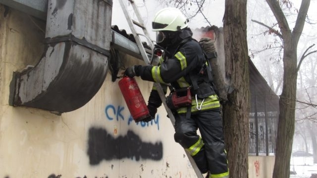 В Запорожье горело кафе в центре города Фото № 0 В Запорожье горело кафе в центре города Фото № 0