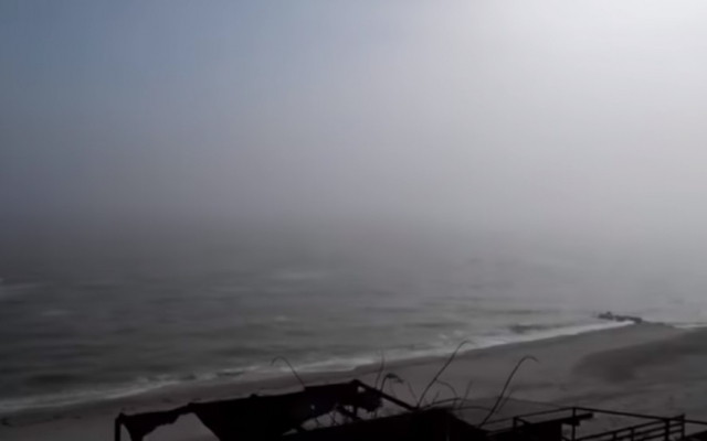 Буйство зимнего Азовского моря показали в сети (ВИДЕО) Фото № 0 Буйство зимнего Азовского моря показали в сети (ВИДЕО) Фото № 0