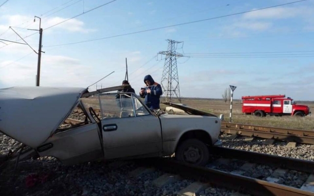 В Запорожской области поезд В Запорожской области поезд