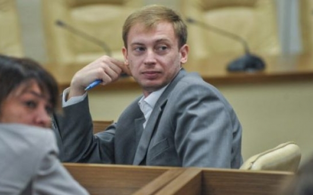 Дмитрий Чайка, который едва выжил после трагедии на катере, вышел на работу Фото № 0 Дмитрий Чайка, который едва выжил после трагедии на катере, вышел на работу Фото № 0