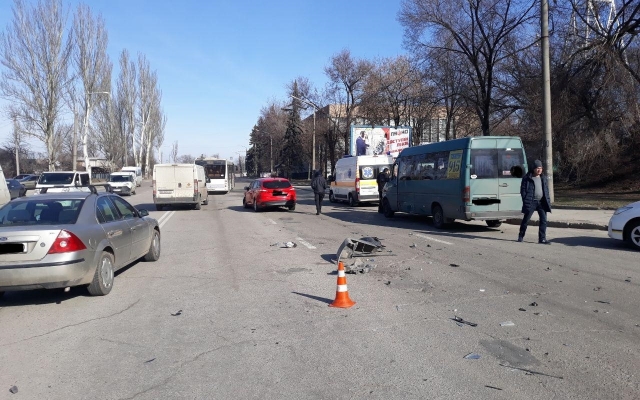 В Александровском районе случилось тройное ДТП (ФОТО) Фото № 3 В Александровском районе случилось тройное ДТП (ФОТО) Фото № 3