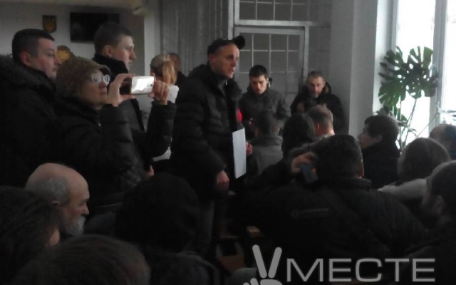 В Запорожье проходит суд над бойцом, избившим маршрутчика (ФОТО) Фото № 5 В Запорожье проходит суд над бойцом, избившим маршрутчика (ФОТО) Фото № 5