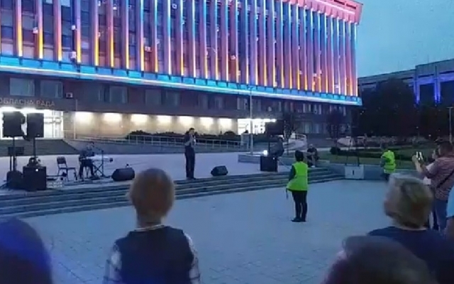Запорожцы провели необычный флешмоб ко Дню Крещения Руси (ВИДЕО) Фото № 0 Запорожцы провели необычный флешмоб ко Дню Крещения Руси (ВИДЕО) Фото № 0