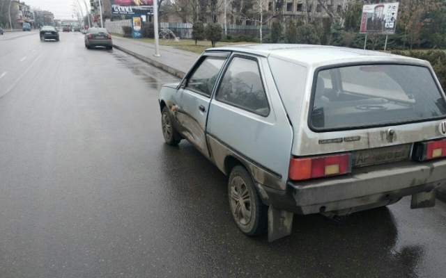 В Запорожской области мусоровоз столкнулся с легковушкой (ФОТО) Фото № 2 В Запорожской области мусоровоз столкнулся с легковушкой (ФОТО) Фото № 2
