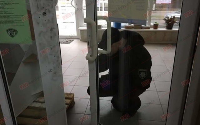 В Запорожской области обворовали антикафе (ФОТО) Фото № 2 В Запорожской области обворовали антикафе (ФОТО) Фото № 2