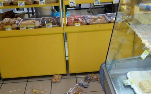 Погоня в Запорожье: Воры выскакивали из Погоня в Запорожье: Воры выскакивали из