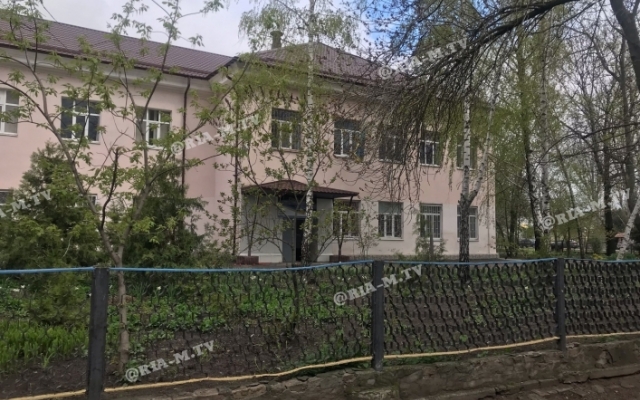 Под Запорожьем в гимназии эвакуировали учащихся и педагогов (ФОТО) Фото № 3 Под Запорожьем в гимназии эвакуировали учащихся и педагогов (ФОТО) Фото № 3