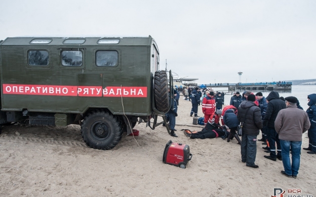 Для одного запорожца купание в проруби закончилось печально Фото № 2 Для одного запорожца купание в проруби закончилось печально Фото № 2