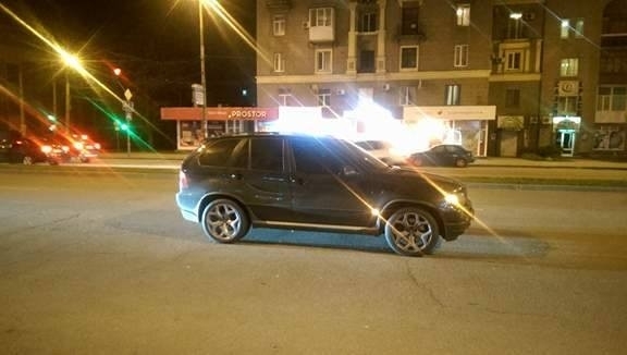 Смотрите: на проспекте немецкий Смотрите: на проспекте немецкий