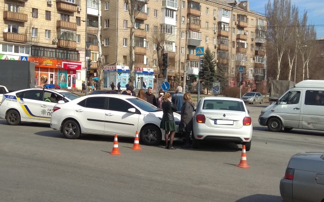 Депутат Ярослав Гришин прокомментировал аварию в центре города (ФОТО) Фото № 0 Депутат Ярослав Гришин прокомментировал аварию в центре города (ФОТО) Фото № 0