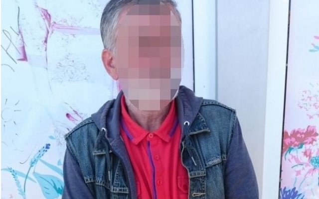 В Запорожье иностранец обворовал микроавтобус (ФОТО) Фото № 1 В Запорожье иностранец обворовал микроавтобус (ФОТО) Фото № 1