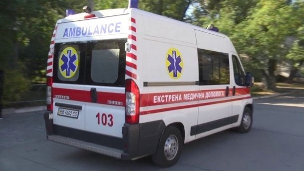 В Запорожье женщина упала с высоты второго этажа и получила тяжелые травмы Фото № 0 В Запорожье женщина упала с высоты второго этажа и получила тяжелые травмы Фото № 0