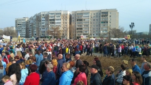 Работники ЗАЭС вышли на митинг (ФОТО, ВИДЕО) Фото № 1 Работники ЗАЭС вышли на митинг (ФОТО, ВИДЕО) Фото № 1