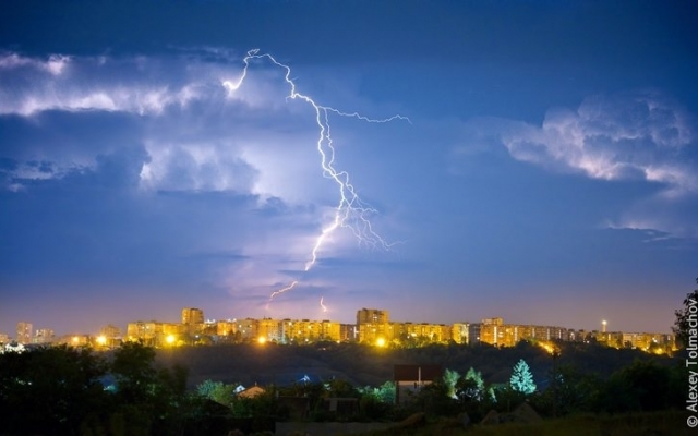 Запорожский фотограф делает уникальные кадры во время грозы (ФОТО) Фото № 2 Запорожский фотограф делает уникальные кадры во время грозы (ФОТО) Фото № 2