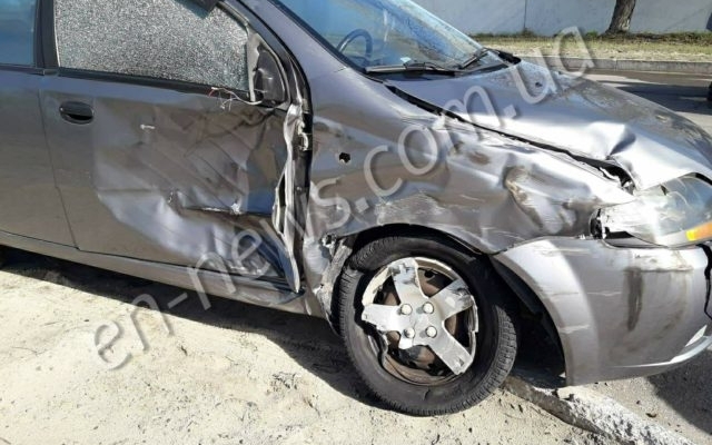 По дороге на Запорожскую АЭС произошло ДТП с участием По дороге на Запорожскую АЭС произошло ДТП с участием